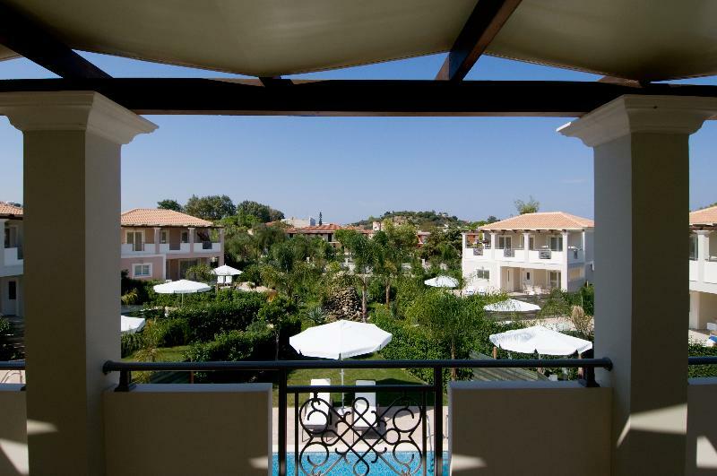 Mamfredas Luxury Resort Plános Buitenkant foto